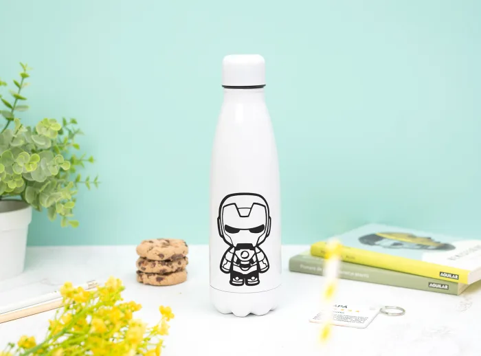 Botella térmica personalizada para papá con la frase “Papá, mi héroe favorito” y su nombre.