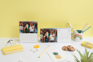 Calendario de mesa clásico disponible en formato horizontal y vertical