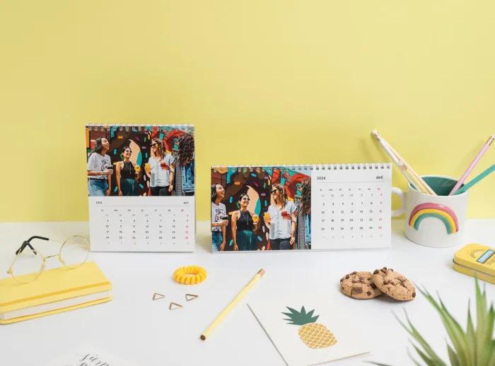 Calendario de mesa clásico disponible en formato horizontal y vertical