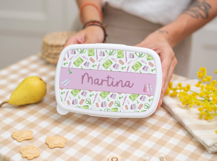 Fiambrera blanca personalizada con diseño de Cole y nombre del niño