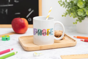 Taza personaliza con la palabra "Profe", el nombre del profesor y de los alumnos