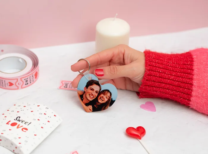 Llavero de enamorados con forma de corazón personalizado con una foto