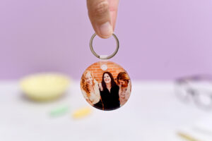 Llavero de metacrilato redondo ø5 cm.