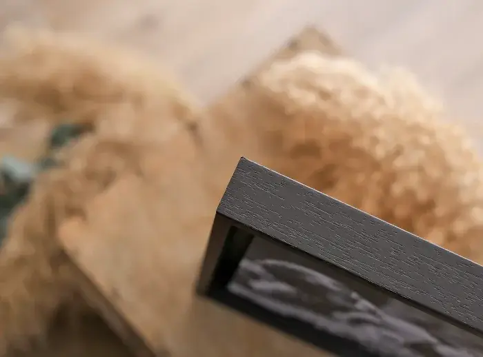 Marco flotante 20x20 cm. negro