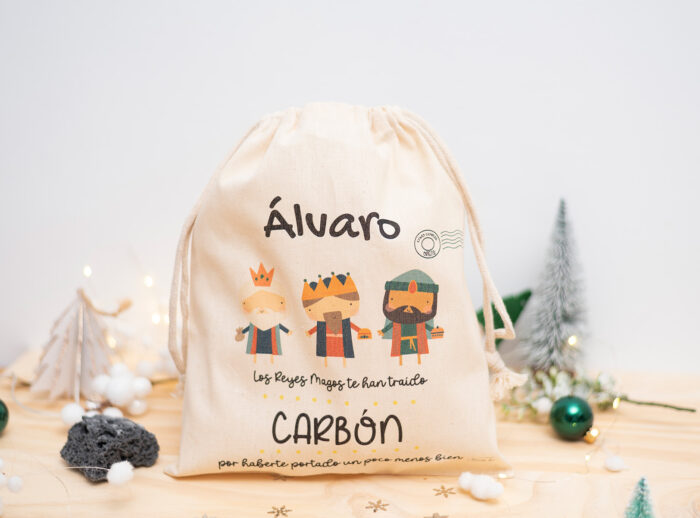 Saco de carbón personalizado Saco de carbón personalizado. Un regalo de los Reyes Magos para niños travieros