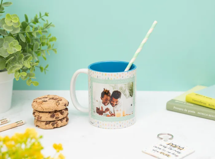 Taza personalizada con la frase "Papá, eres lo más. Como tú, no hay uno igual." y espacio para incluir una foto.